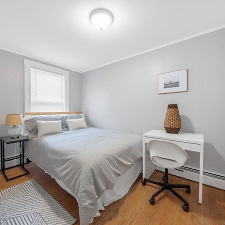 Easy Commute South Boston 4Br 1Bh Apt Kültér fotó